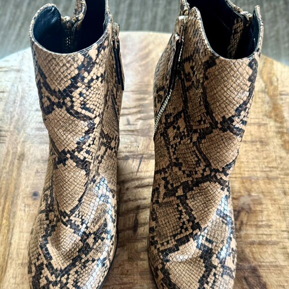 NWOT Kenneth Cole New York Justin Leather Bootie - Picture 2 of 6